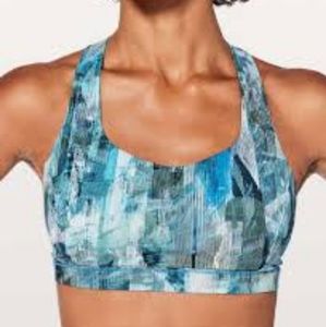 Lululemon Free to be Serene Bra